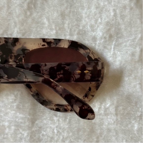 NWOT Tortoiseshell Aviator Sunglasses in Crazy Tort - Picture 6 of 7